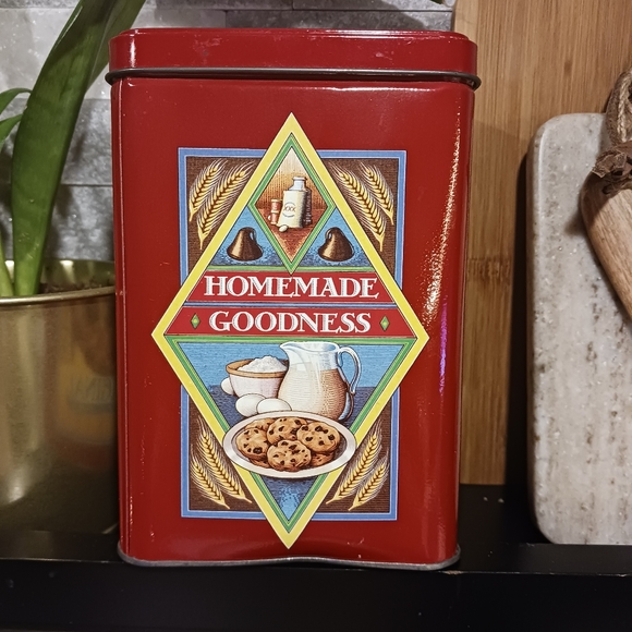 Nestle Toll House • Vintage Collectible Original Recipe Cookie Tin Canis… - Picture 4 of 11